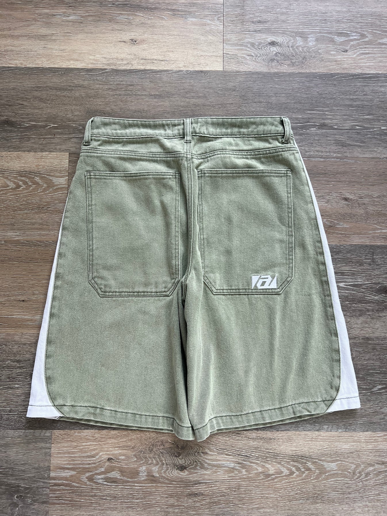 Streamline Jorts